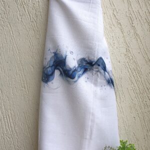 wave panel print – white & deep blue | 1.6 meter